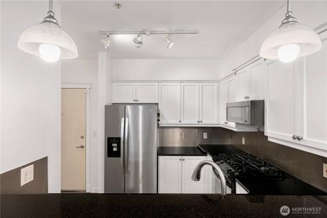 530 4th Avenue W Seattle WA 98119