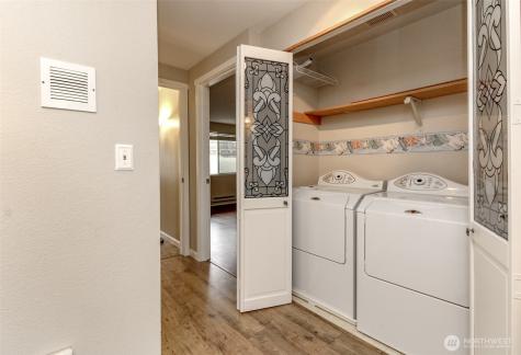28606 16th Avenue S Federal Way WA 98003