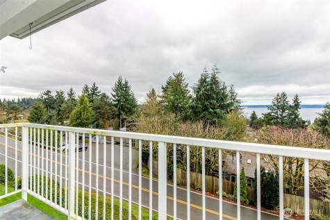 28606 16th Avenue S Federal Way WA 98003