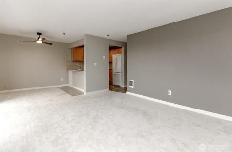 28606 16th Avenue S Federal Way WA 98003