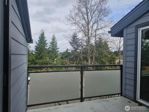 2611 NE 4th Renton WA 98056