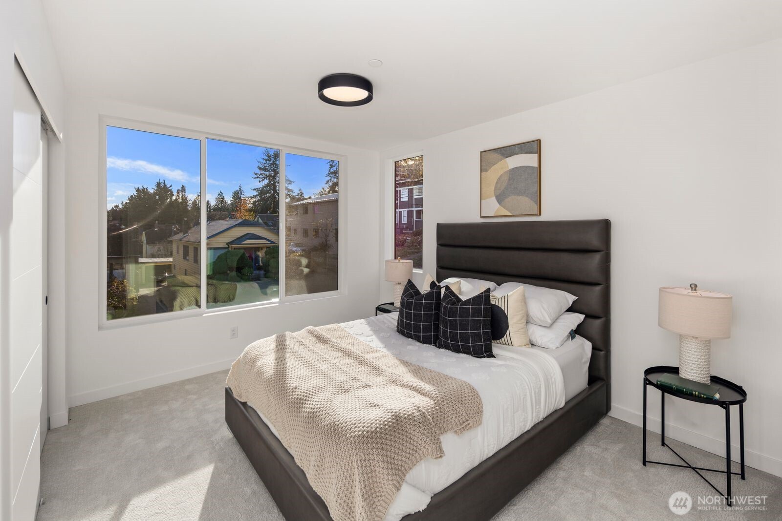 528 N 72nd Street Seattle WA 98103
