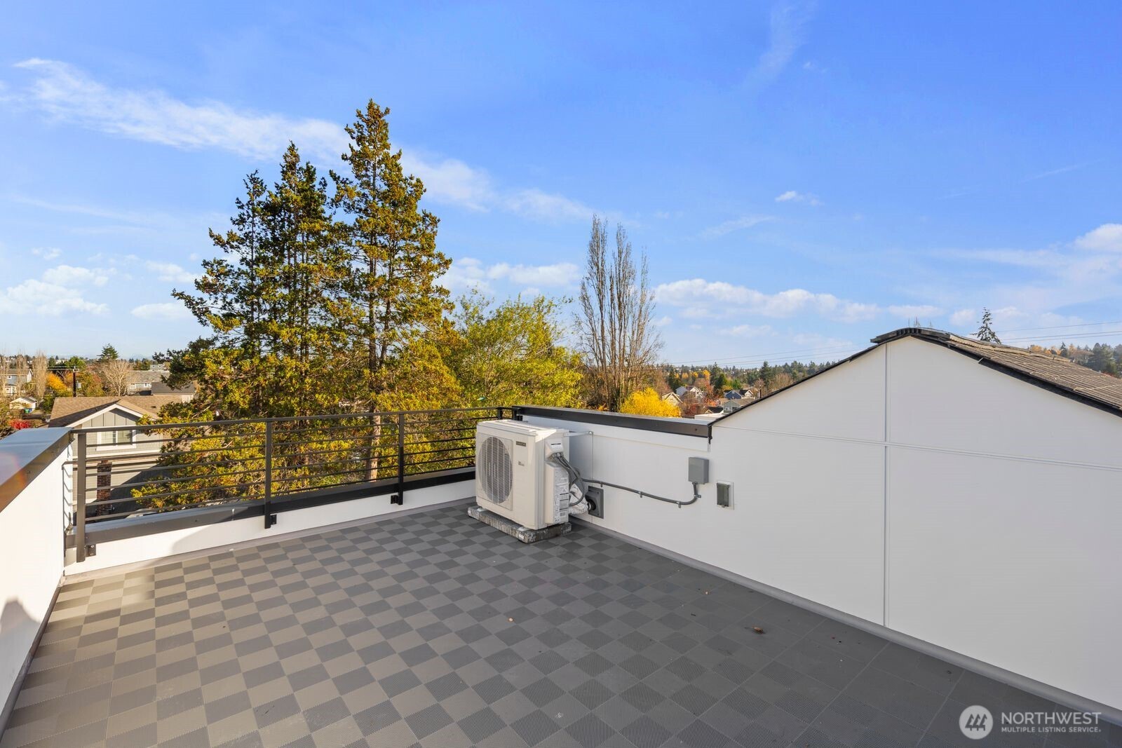 528 N 72nd Street Seattle WA 98103