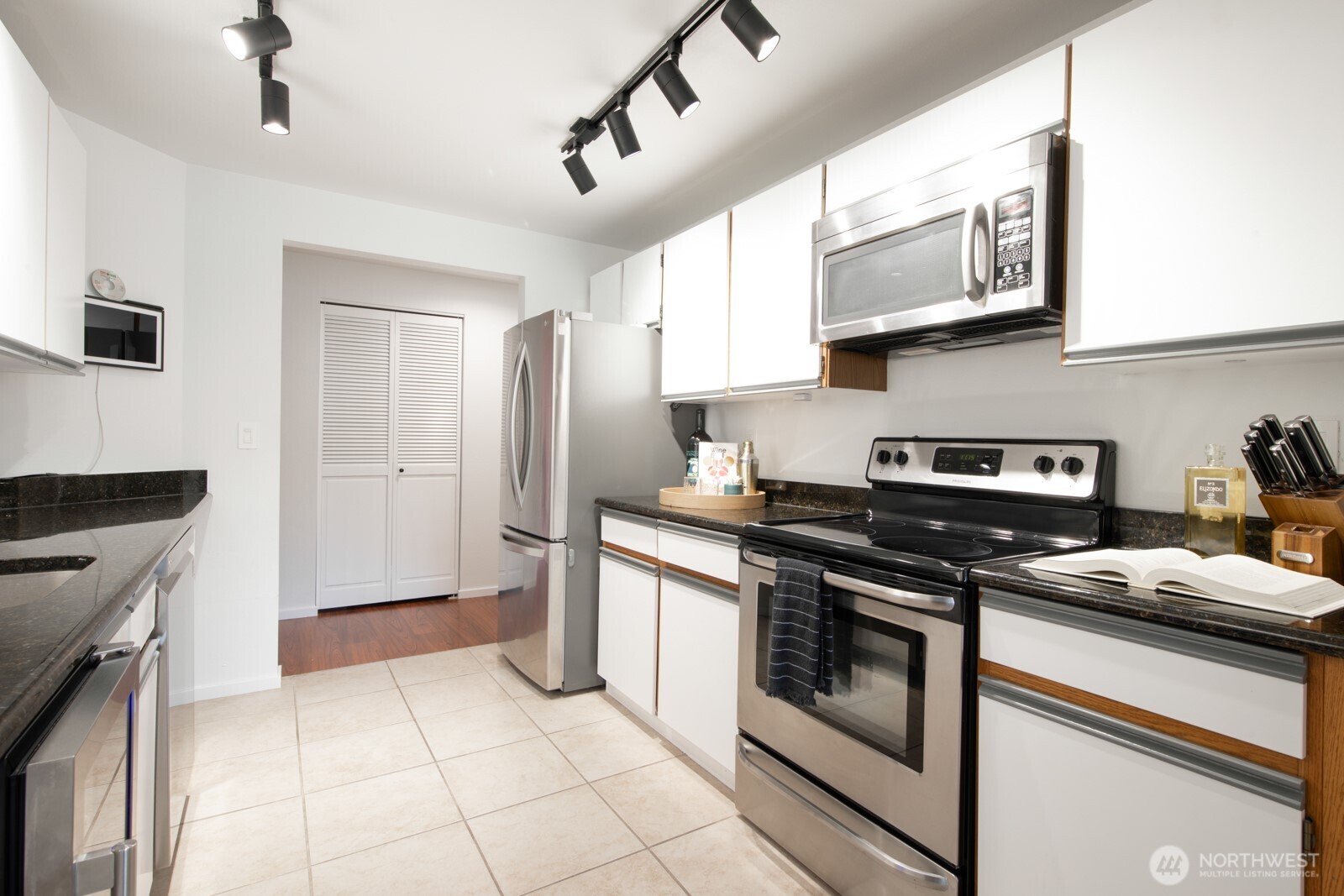 1226 6th Avenue S Edmonds WA 98020