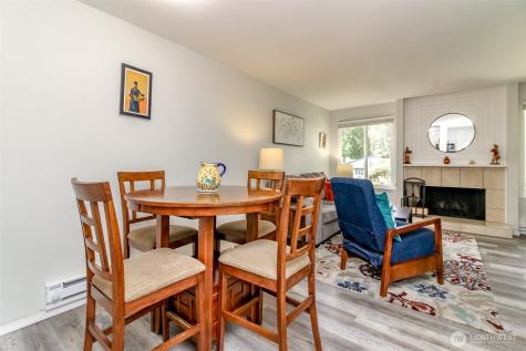 527 323rd Place Federal Way WA 98003