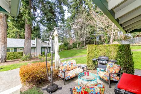 527 323rd Place Federal Way WA 98003