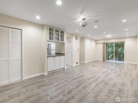 14605 34th Street NE Bellevue WA 98007