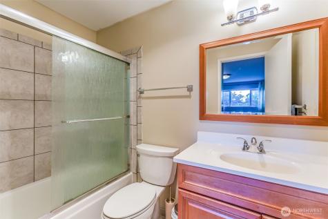 1214 Taylor Avenue N Seattle WA 98109
