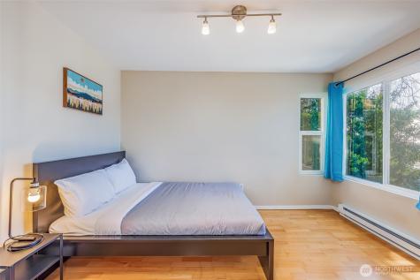 1214 Taylor Avenue N Seattle WA 98109