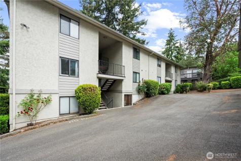 6734 112th Avenue NE Kirkland WA 98033