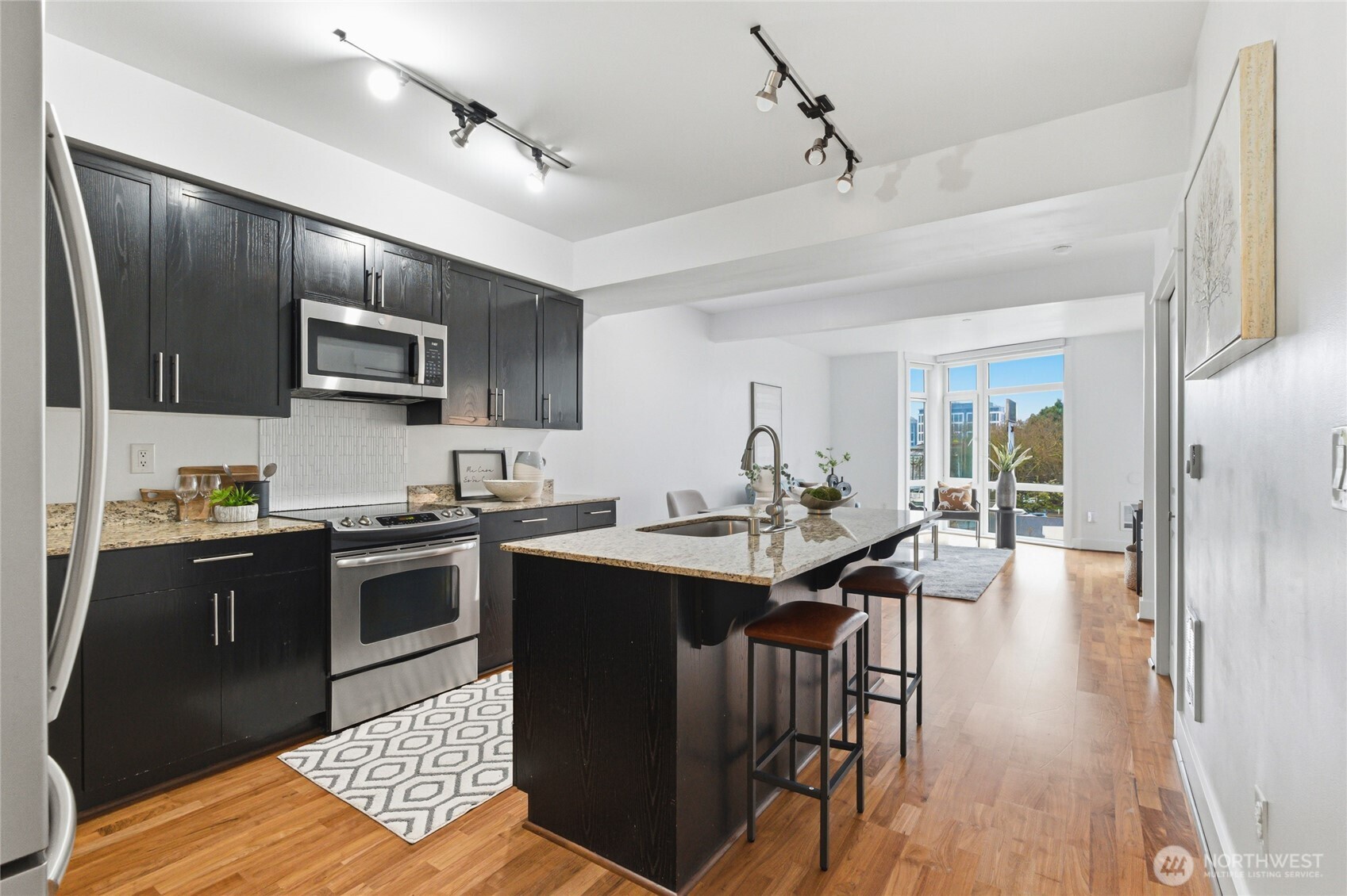 699 John Street Seattle WA 98109