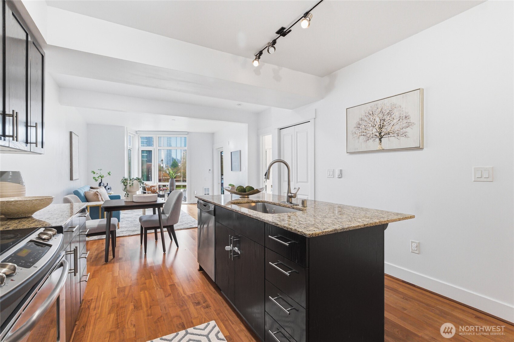 699 John Street Seattle WA 98109