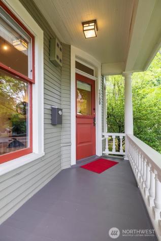 1709 E Republican Street Seattle WA 98112