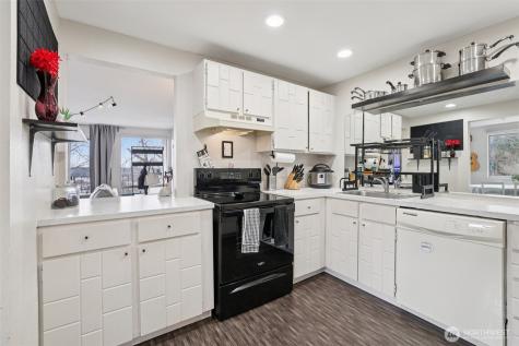 629 Cedar Avenue S Renton WA 98057