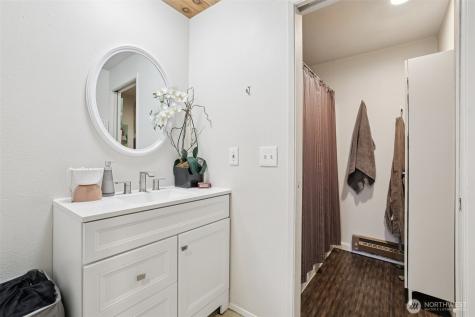 629 Cedar Avenue S Renton WA 98057