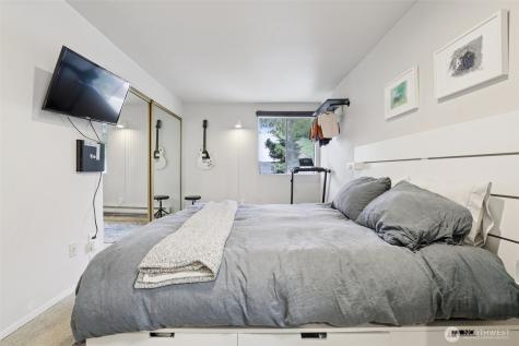 629 Cedar Avenue S Renton WA 98057
