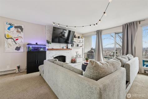 629 Cedar Avenue S Renton WA 98057