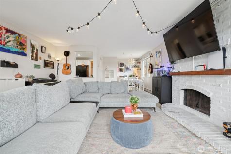 629 Cedar Avenue S Renton WA 98057