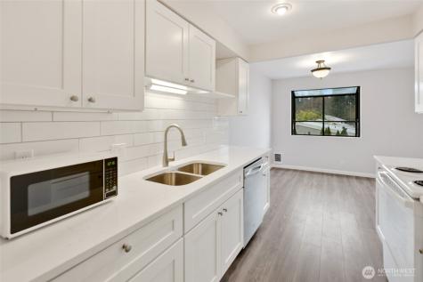 12300 33rd Avenue NE Seattle WA 98125