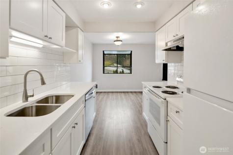 12300 33rd Avenue NE Seattle WA 98125