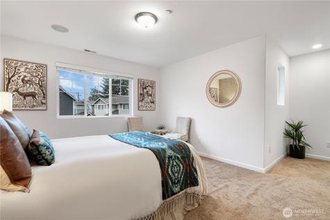 19717 27th Place W Lynnwood WA 98036