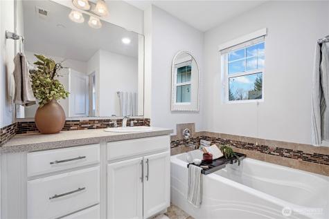 19717 27th Place W Lynnwood WA 98036