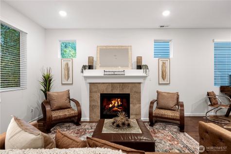 19717 27th Place W Lynnwood WA 98036