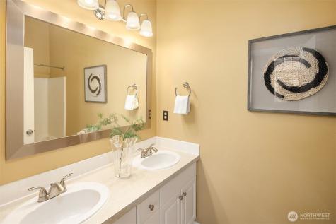 1855 Trossachs Boulevard SE Sammamish WA 98075