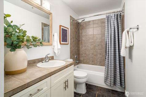 3915 243rd Place SE Bothell WA 98021