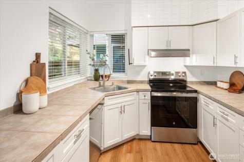 3915 243rd Place SE Bothell WA 98021