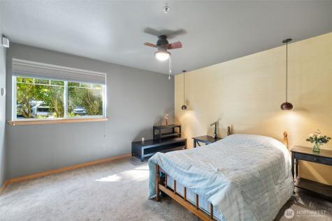11527 Highway 99 Everett WA 98204