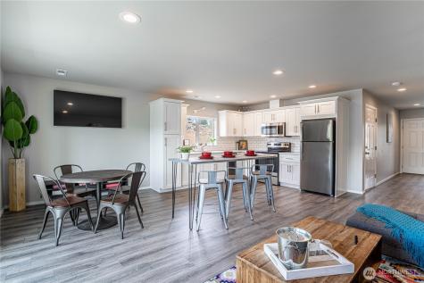 51 Phoebe Lane Manson WA 98831