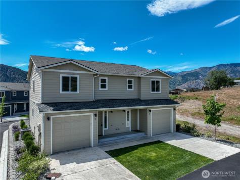 51 Phoebe Lane Manson WA 98831