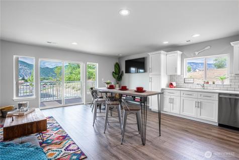 51 Phoebe Lane Manson WA 98831