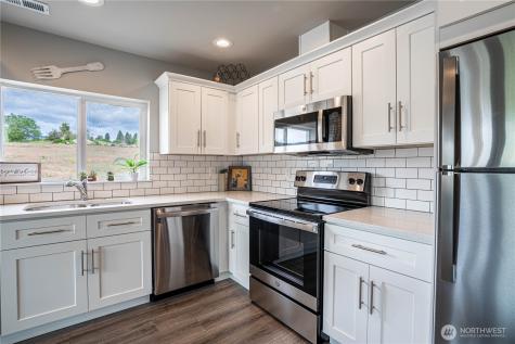 51 Phoebe Lane Manson WA 98831