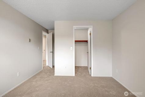 1220 SW 132nd Lane Burien WA 98146