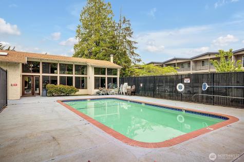 1220 SW 132nd Lane Burien WA 98146