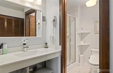 135 N 46th Street Seattle WA 98103