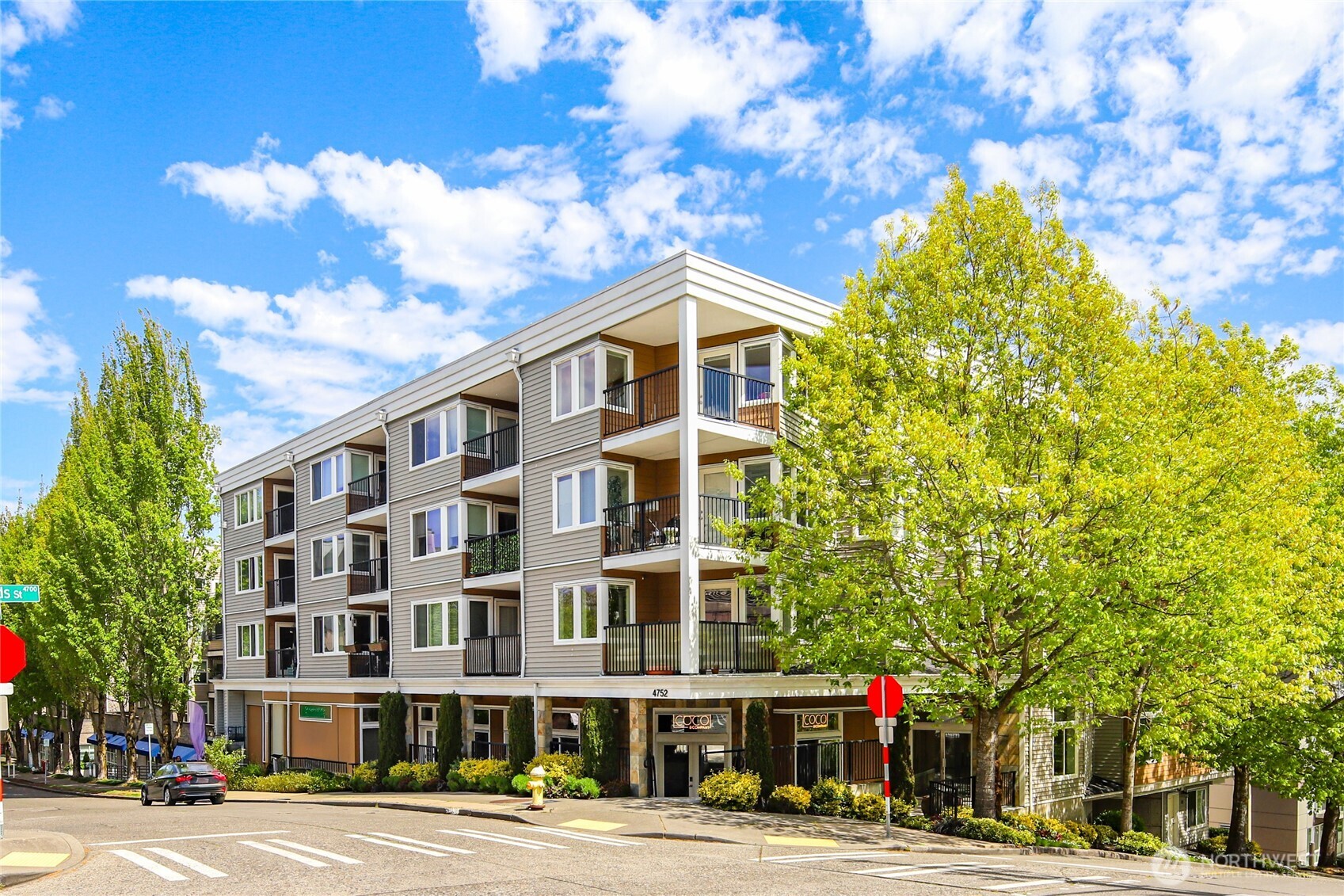 4752 41st Avenue SW Seattle WA 98116