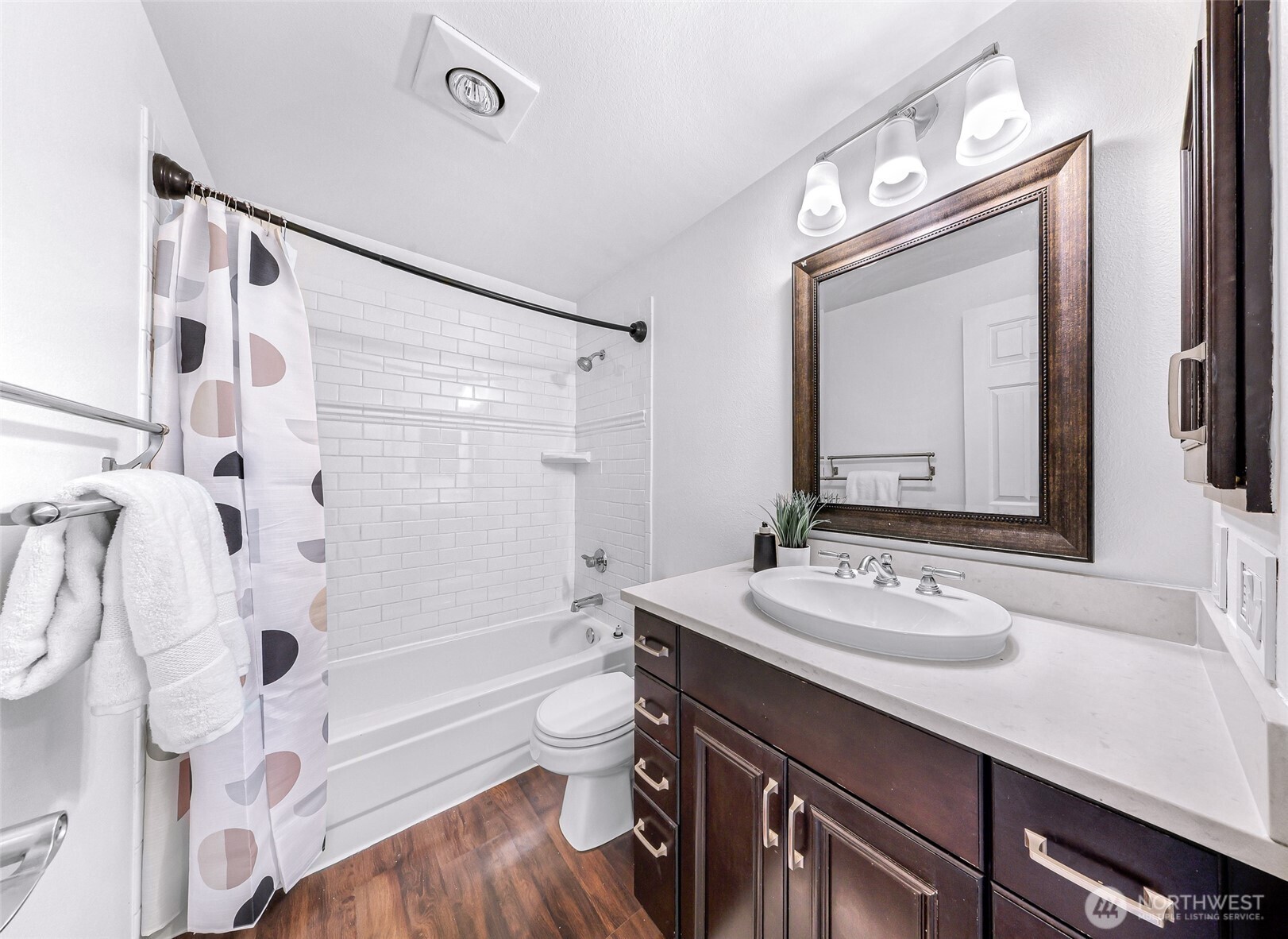 3228 21st Avenue W Seattle WA 98199