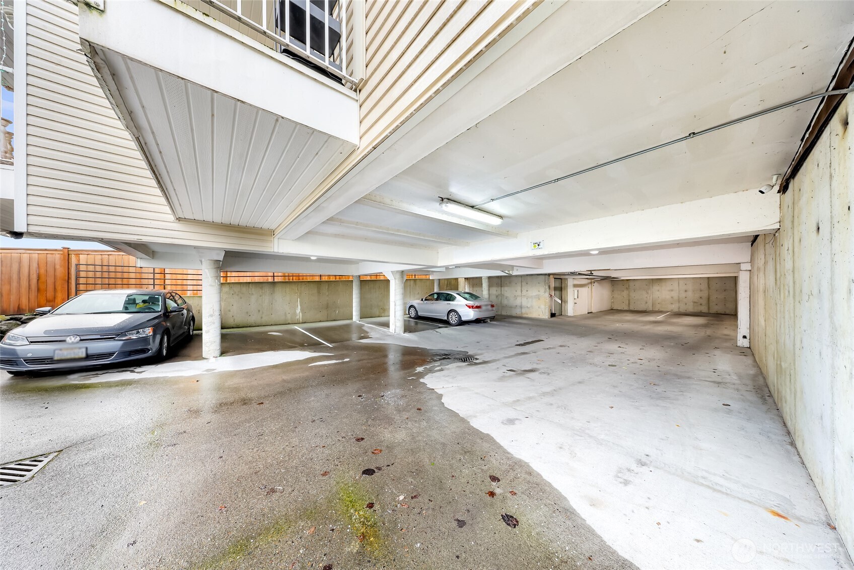 3228 21st Avenue W Seattle WA 98199