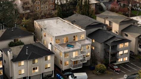 3228 21st Avenue W Seattle WA 98199