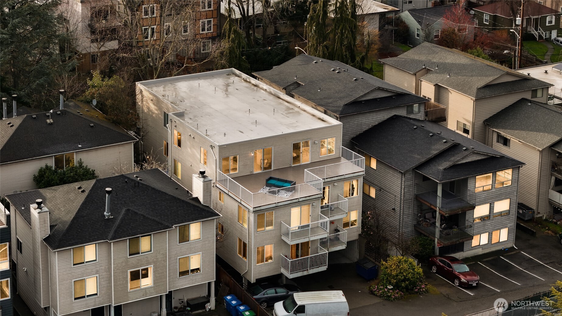 3228 21st Avenue W Seattle WA 98199