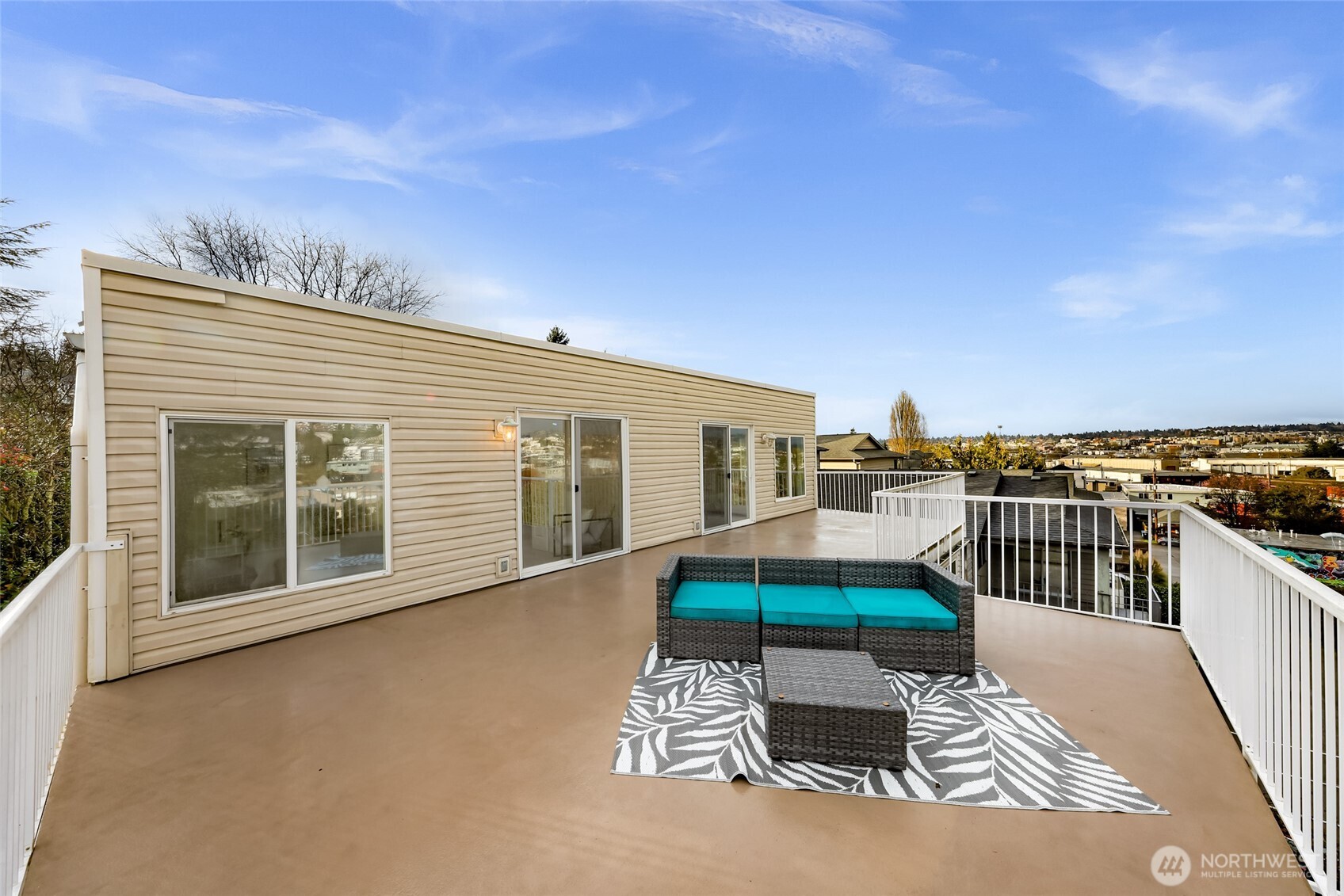 3228 21st Avenue W Seattle WA 98199