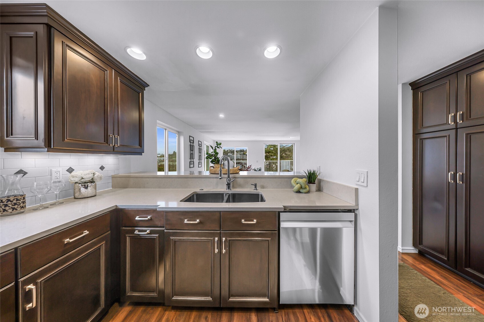 3228 21st Avenue W Seattle WA 98199