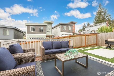 1815 143rd Place SW Lynnwood WA 98087