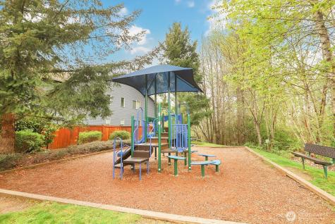 1815 143rd Place SW Lynnwood WA 98087
