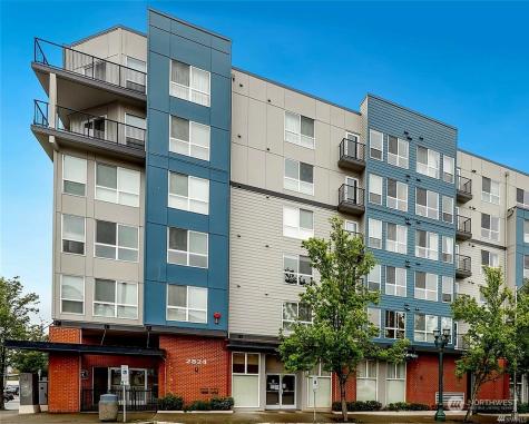 2824 Grand Everett WA 98201