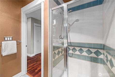 1240 5th Avenue N Seattle WA 98109