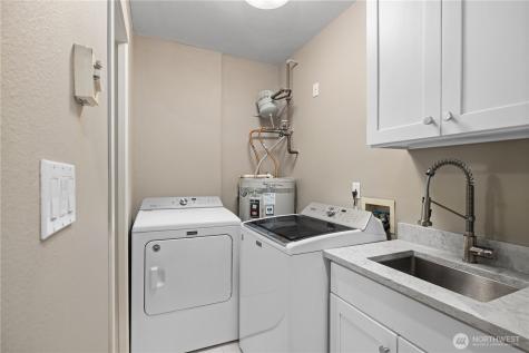 1240 5th Avenue N Seattle WA 98109